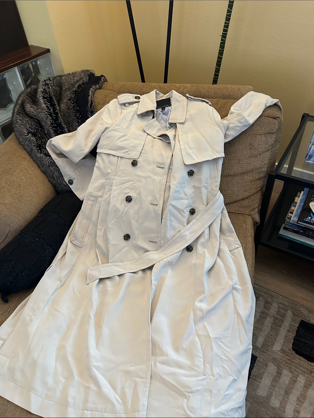 Banana Republic Cream Double-Breasted Trench Coat with Belt